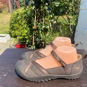 JBU by Jambu Women's Gray Bronze Bellrose Encore Mary Jane Size 9.5M
